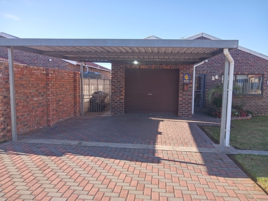 2 Bedroom Property for Sale in Manor Heights Eastern Cape